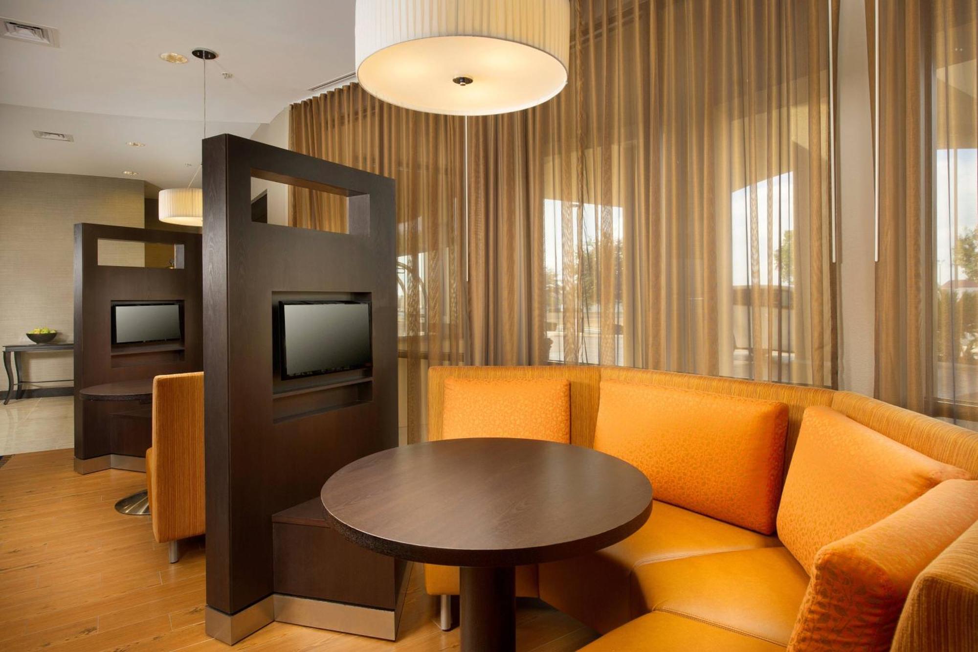 Courtyard By Marriott San Antonio Seaworld/Lackland Exterior photo