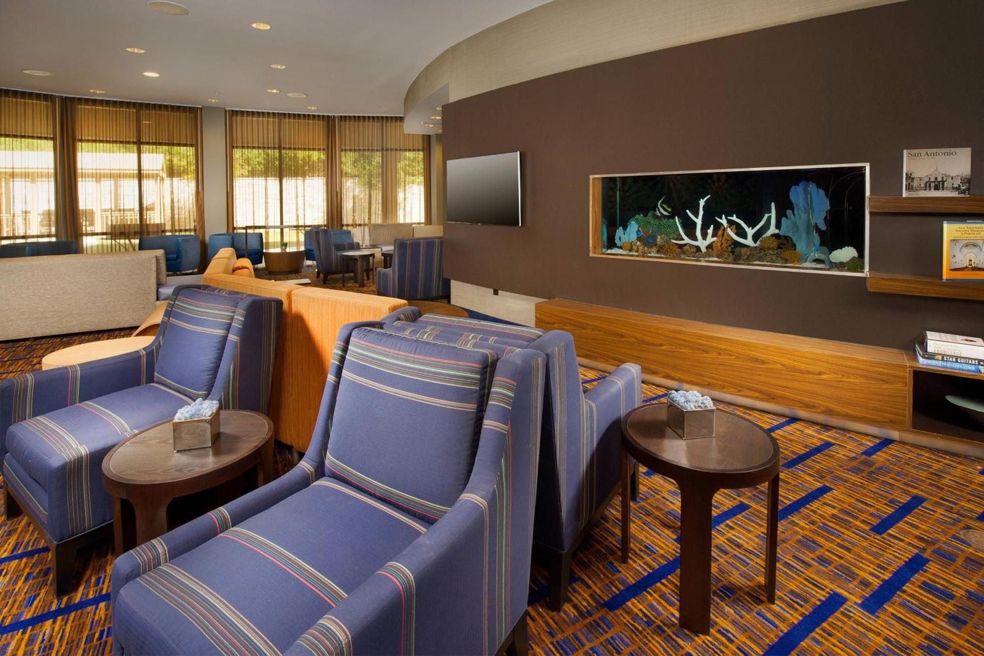 Courtyard By Marriott San Antonio Seaworld/Lackland Exterior photo