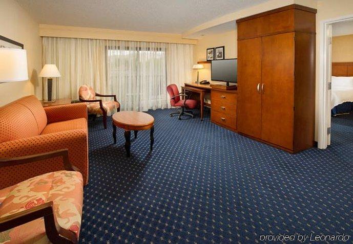 Courtyard By Marriott San Antonio Seaworld/Lackland Exterior photo
