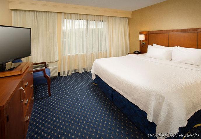 Courtyard By Marriott San Antonio Seaworld/Lackland Exterior photo