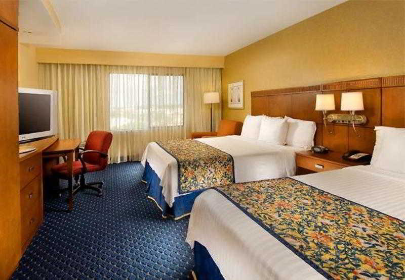 Courtyard By Marriott San Antonio Seaworld/Lackland Exterior photo